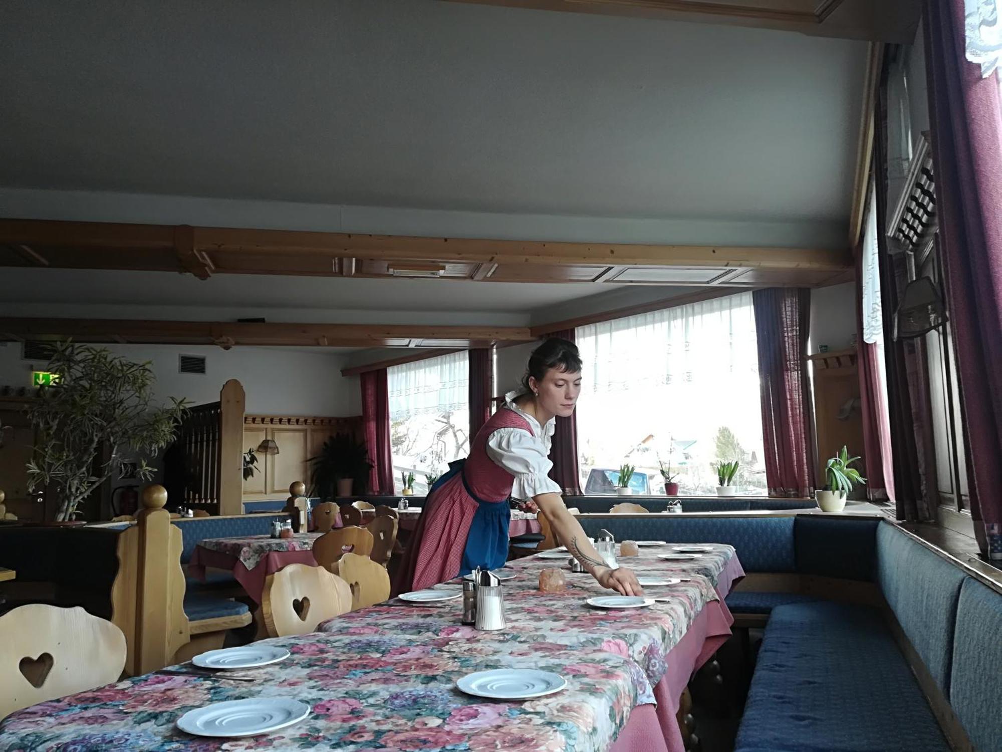 Hotel Pension Sonnenuhr Тауплиц Екстериор снимка